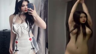 Nữ y tá vú to chăm sóc bệnh nhân