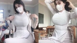 Mặc dù học sinh mới nhưng làm tình rất chuyên nghiệp