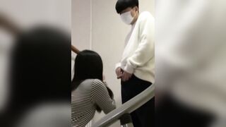 2 tụi bây lén lút trong phòng hồi sức lúc cô ý tế ở trường đi vắng hả!