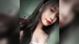 Nguyễn Ngọc Hân 2KA8 lớp trưởng 11A lộ clip sex