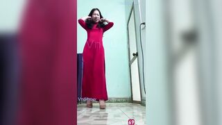 Cô giáo Thung Khe - Mai Châu - Hoà Bình địt nhau với học sinh bị bố mẹ bắt quả tang