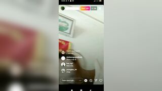 Em Lê Thị Huyền Diệu livetream móc lồn chảy nước với bạn trai trên Instagram P1