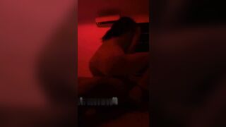 Em gái love 10 có tính cách dâm đãng