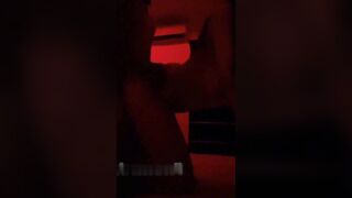 Em gái love 10 có tính cách dâm đãng