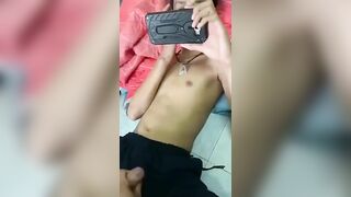 Mới lớp 12 thôi mà con C vãi chưởng thật  Mê chơi game nên để tui vọc C cứng ngắt.  -