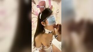 Gái dâm cosplay bò sữa nuốt sạch tinh