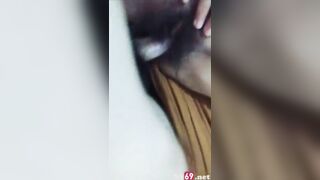 Chưa kịp cởi quần áo đã lao vào địt cô e gái tới tấp