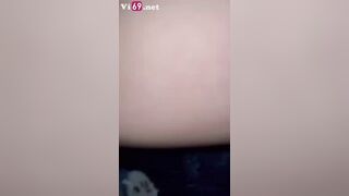 Em gái miền tây đang chơi thì có điện thoại