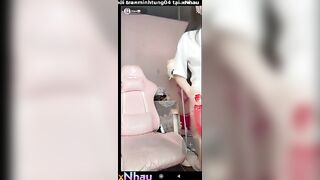 Tik Tok thư xinh show bướm