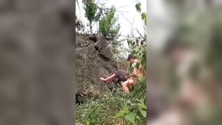 Nện nhau trong khu rừng cực nứng