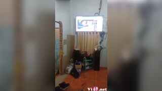 Hát karaoke cũng ko yên, vừa hát vừa bị thg a ép bú cu