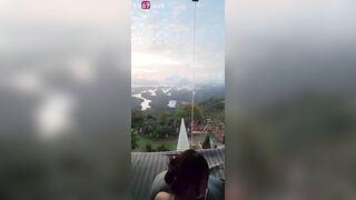 Chuyến du lịch đáng nhớ với em người yêu mông to da trắng 3