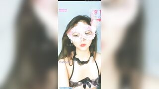 Full clip e gái thủ dâm cay chửi luôn người xem móc đéo gì móc lắm dcm