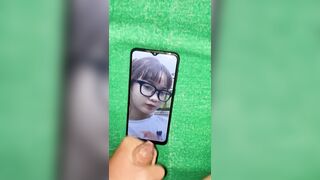 Bắn tinh trùng lên ảnh em gái Đại học Luật