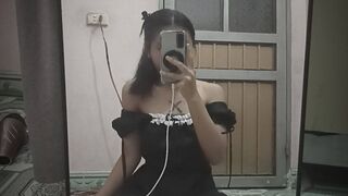 Em Gái Tiktok  lộ clip show hàng thủ dâm
