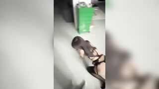 Gặp phải con đĩ nứng lồn trong phòng thay đồ