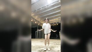 Tiktok hann cặp vú căng tròn