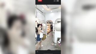Bán "hàng" thế này thì "chết" anh em chúng tôi