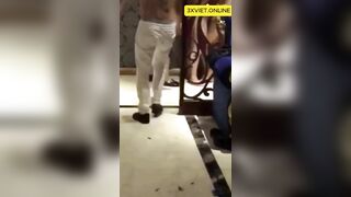 clip s.ex dí buồi em nhân viên quán karaoke