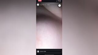 Dụ bé *** show vú