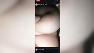 Dụ bé *** show vú