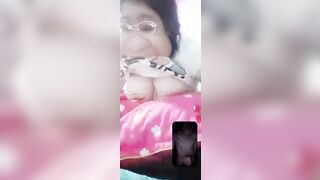 Em gái 2k9 Thủ dâm