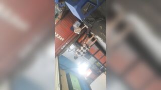 [ 8 ] | Quay lén cặp đùi chị bán gà rán | #1