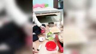 Họp nhóm bạn thân
