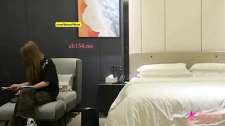 Đi Chơi Gái Gọi Địt Em Mới Lớn Tới Phát Khóc