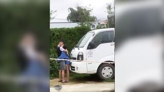 Học sinh móc lồn người yêu ở giữa đường