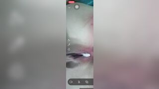 bé ny thủ dâm ra đầy nước lồn