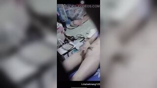 Quay lén vô tình bắt gặp em thủ dâm  ( full lh kho link t.me/ttdsuutam )