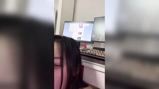 Giữa Game Và Em! Anh Chọn Ai? Ngồi Im, Không Em Rút Dây Điện Đó!!!!
