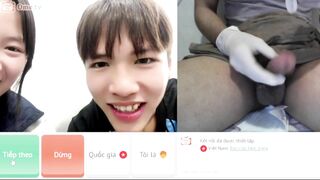 Ometv khẩu dâm sục bằng âm đạo giả với em gái xinh đẹp