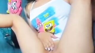 Teen lồn non bị thầy giáo dụ đến học bị đè ra địt và cái kết sướng vl ra