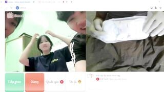Ometv chat sex cùng gái xinh bất ngờ khi thấy con cu đen thui