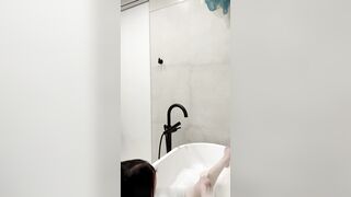(Hannah Owo Onlyfans ) Đi Tắm Cùng Hannah Owo Show Hàng