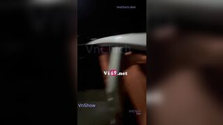 Đưa em đi dạo ở công viên bắt em cởi quần lót phô dâm rồi bú cu public 2