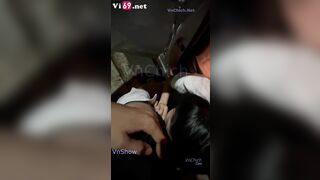 Đưa em đi dạo ở công viên bắt em cởi quần lót phô dâm rồi bú cu public 2