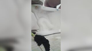 Anh trai bị em gái quay lén ik wc bị phát hiện