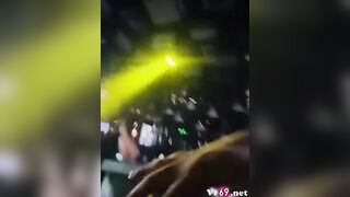 Cuối tuần đi karaoke gặp bé nhân viên ngon đ chịu được phải đăng cho ae xem