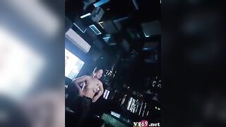 Cuối tuần đi karaoke gặp bé nhân viên ngon đ chịu được phải đăng cho ae xem
