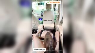 Cưỡi Ngựa Trên Ôtô Ngay Giữa Đường