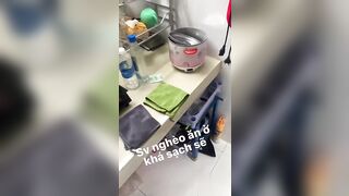 Ghé Nhà Em Người Yêu, Em Bảo Cho Tôi Ăn Món Này Rất Ngon