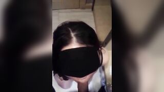 Con em mồm bé không cho cặc vào được vuốt ve bắn tinh vô mồm