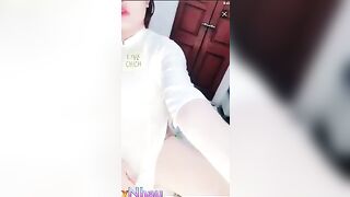 E gái học sinh live chịch trong bộ áo dài gạ luôn thầy giáo lm nháy