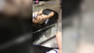 Em gái mới cưới lộ clip sex chịch thủ dâm trong khách sạn lúc đi tuần trăng mật