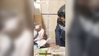 Phát hiện ông cụ địt cháu gái lồn non trong phòng tắm