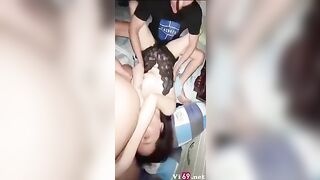 Vợ bạn cực phẩm threesome em ngay trong phòng ngủ của vợ chồng