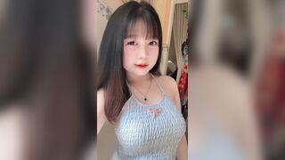 Mẹ già u30 móc lồn lắm lông thủ dâm thiếu hơi zai ở hn, ai cần liên lạc inb